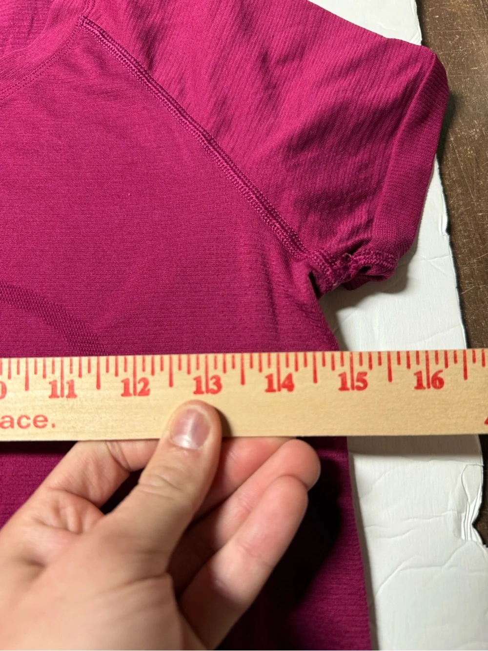 Lululemon Swiftly Tech Short Sleeve Tee Shirt 2.0 in Purple Highlight Size 6 - Picture 5 of 7
